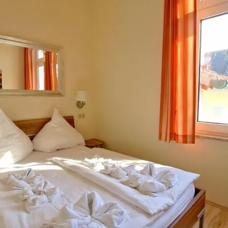 6 Rosenrot Apartment Wangerooge